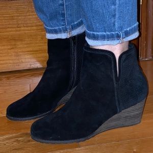 Rockport suede wedge boots